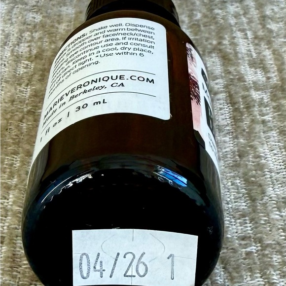 Protective Day Oil (exp. 4/26 use within year of date) Marie Veronique - Picture 6 of 6